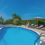 Pet Friendly Home In Porec Holiday home *