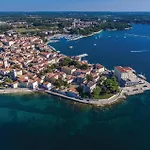 Pet Friendly Home In Porec Holiday home *