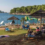 Pet Friendly Home In Porec *