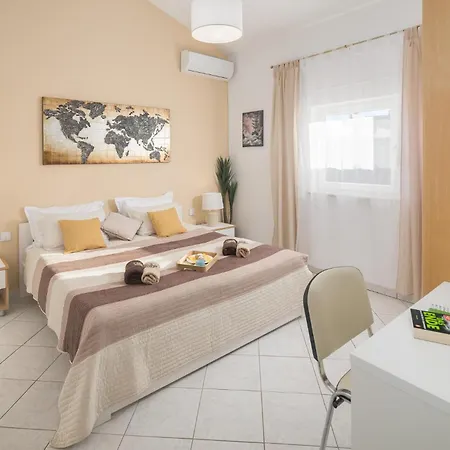 2 Bedroom Awesome In Tatil Evi Montižana