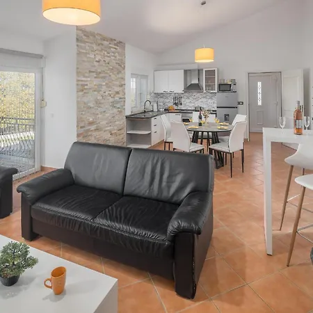 2 Bedroom Awesome In 別荘