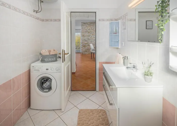 2 Bedroom Awesome In Porec Σπίτι διακοπών