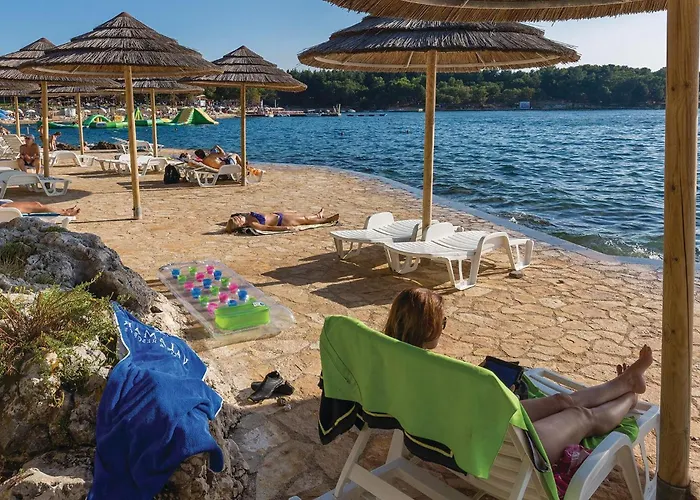 2 Bedroom Awesome In Porec Дом отдыха